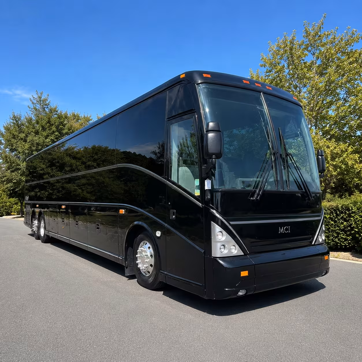 camarillo corporate shuttle bus service along the 101 corridor