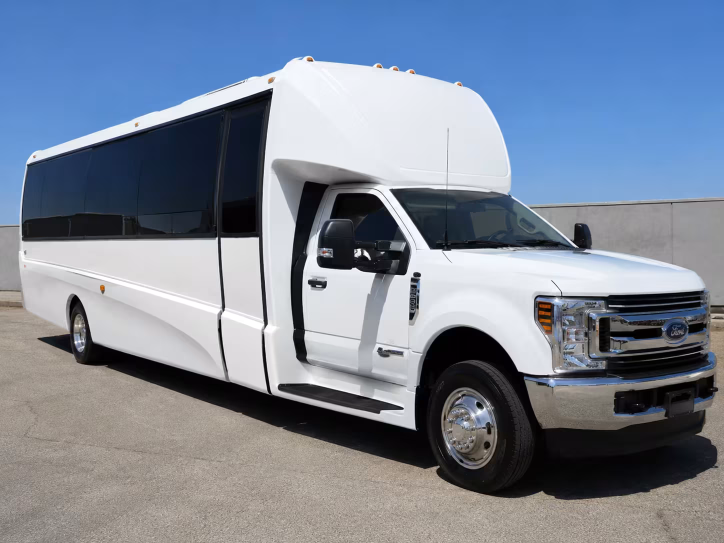 camarillo minibus rentals to the channel islands visitor center